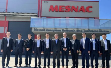 商务部欧洲司司长余元堂一行到6686登录入口欧洲研发中心调研