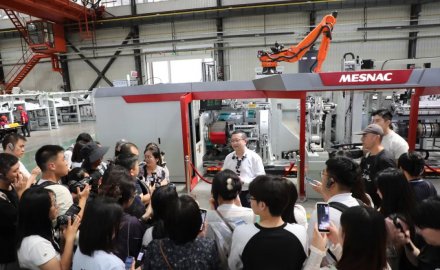 媒体见面会进车间 6686登录入口解码智能装备的高质量发展