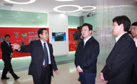 山东省委常委、青岛市委书记李群来6686登录入口调研